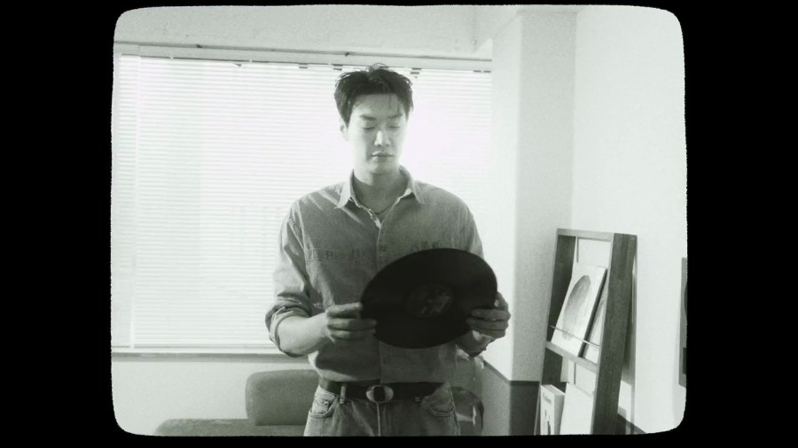 KIM YOUNG-KWANG — PAGES OF GLORY still 6