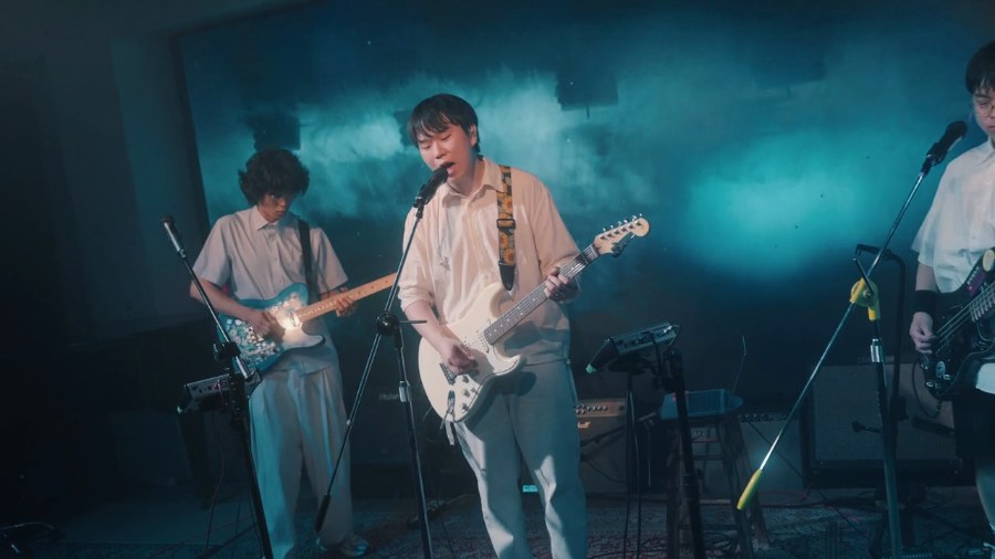 LTNS — LIVE still 7