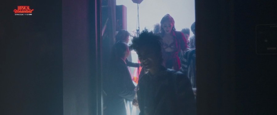 WONDERLAND still 6