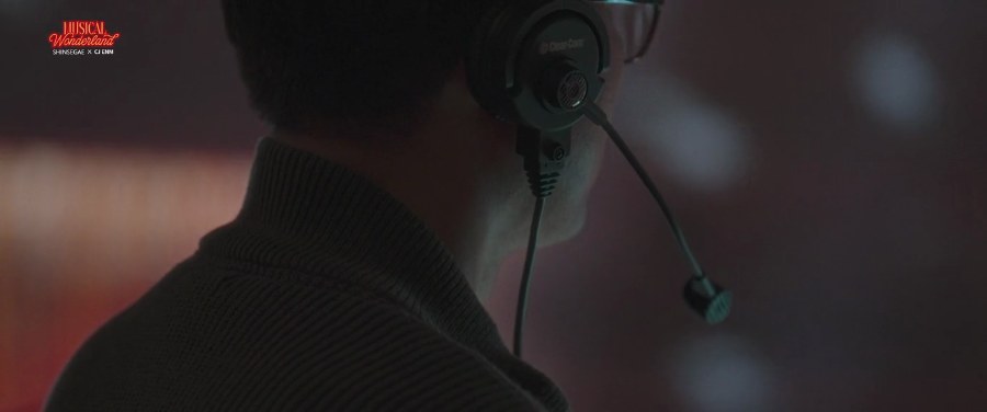 WONDERLAND still 9