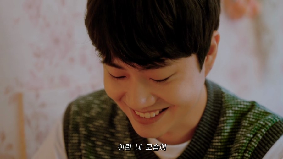 CIRCLE still 1