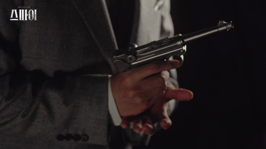 THE SPY still 5