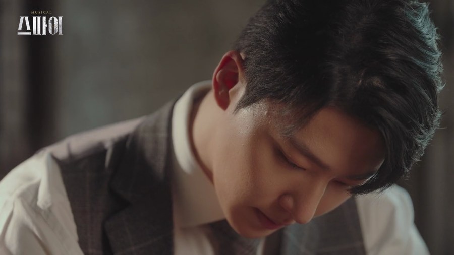 THE SPY still 7